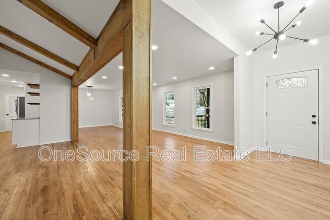 Building Photo - 3285 Mar Lanta Dr