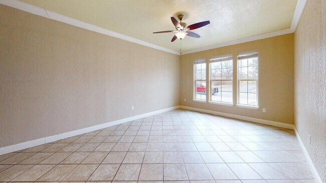 Foto del edificio - 7559 Glen Mont Dr