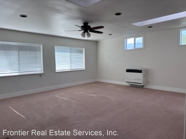 Building Photo - 3 br, 2 bath House - 21621 Jane Ct