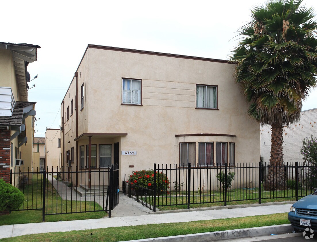 Foto principal - 6352 Stafford Ave