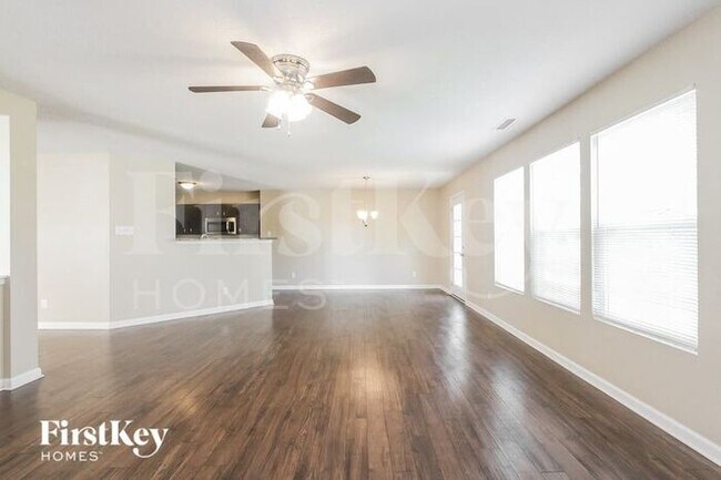 Foto del edificio - 1131 King Maple Dr