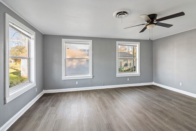 Foto del edificio - 506 Trinity St