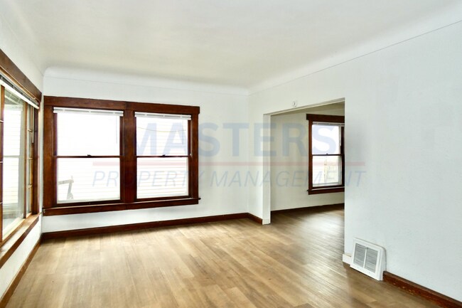 Foto del edificio - 2803 Chase St