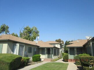 Building Photo - 2926 San Emidio St