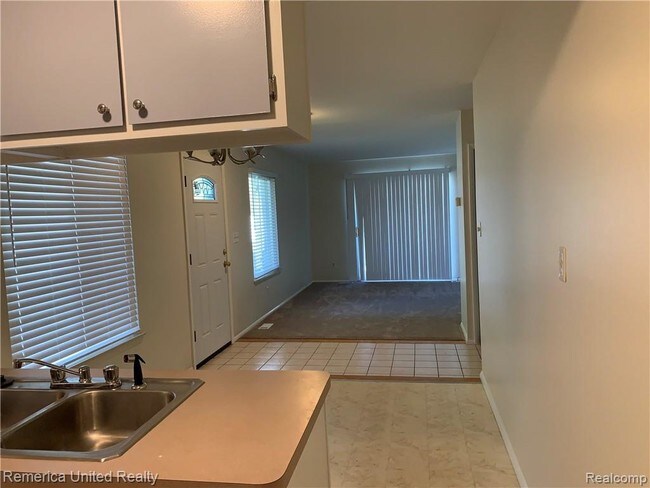 Building Photo - 12738 Elaine Dr