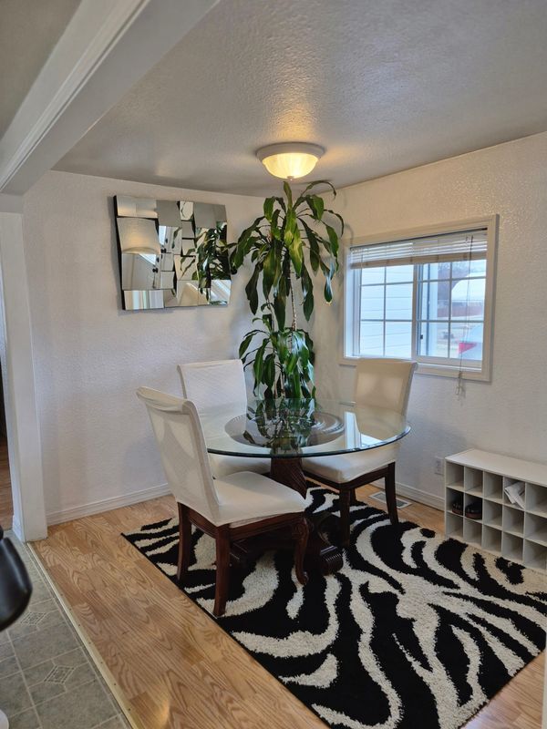 Foto del edificio - 10045 Sunflower Ln
