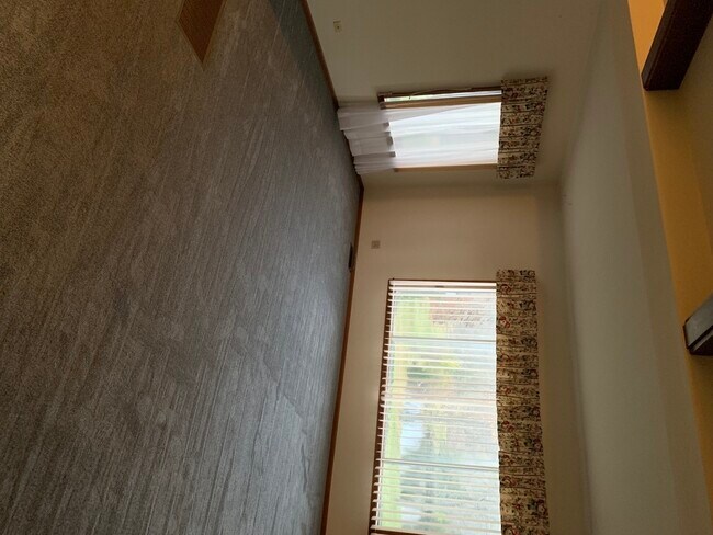 Foto del edificio - 37W793 Binnie Rd