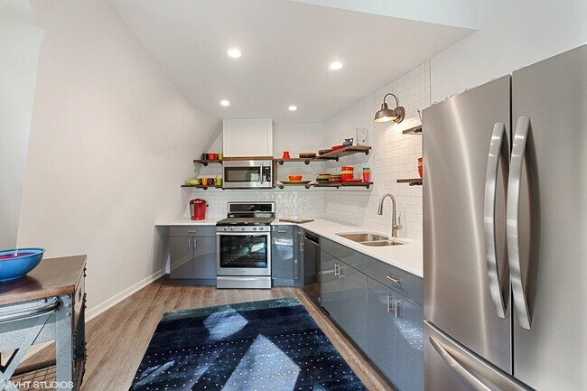 Building Photo - 22W575 75th St