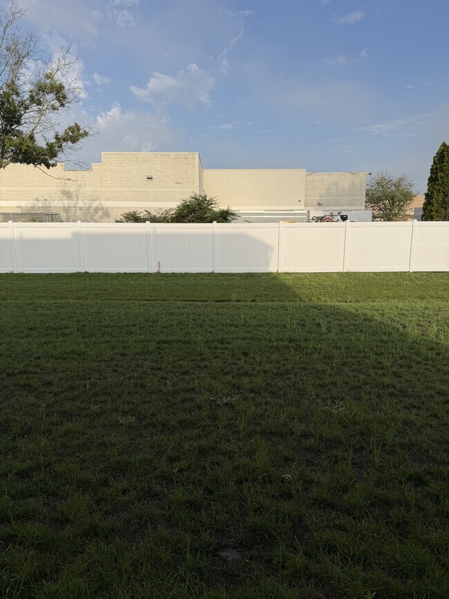 Foto del edificio - 228 Clement Lp