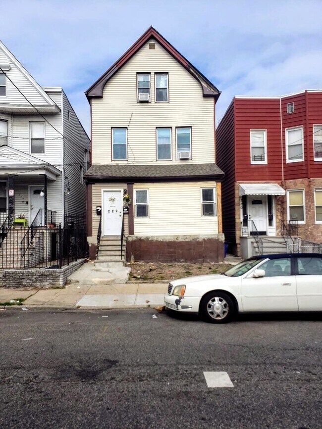 Foto del edificio - 222 Wilkinson Ave