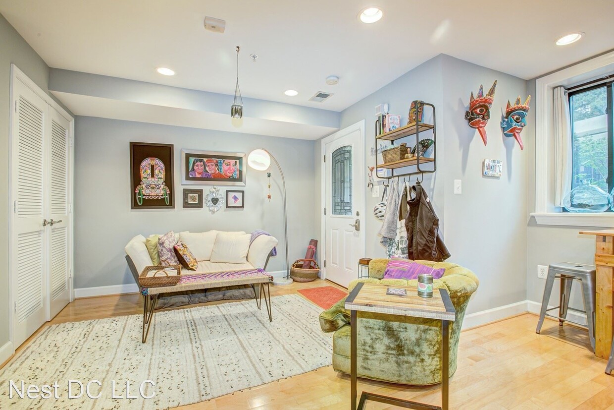 Foto principal - 6 Rhode Island Ave NW