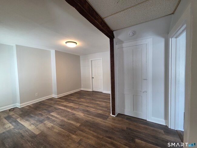 Foto del edificio - 1894 Elm St