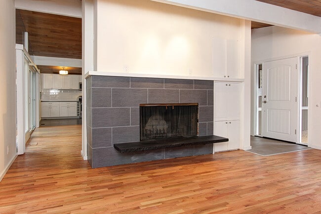 Foto del edificio - 10804 NE 47th St