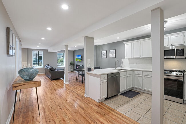 Building Photo - 1859 N Winnebago Ave