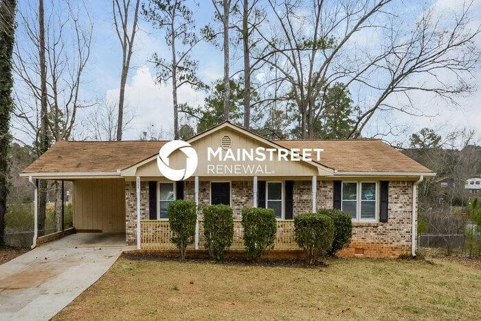 3 Bedroom Pet-Friendly Home in Conyers, GA with Main Street Renewal - 3 Bedroom Pet-Friendly Home in Conyers, GA with Main Street Renewal