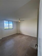 Building Photo - 16395 Biscayne Blvd Building Photo - 16395 Biscayne Blvd