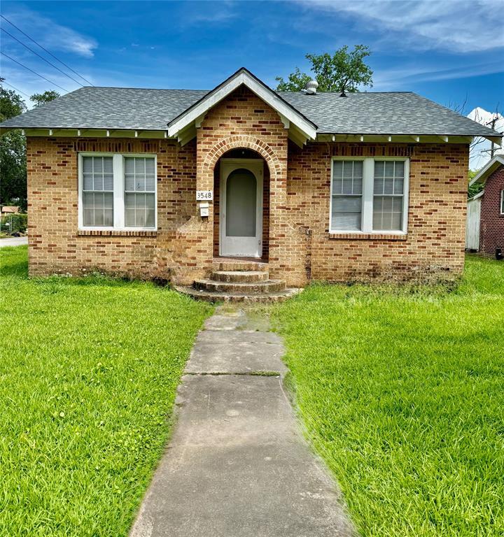 Foto principal - 3548 6th St