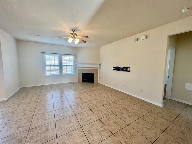 Building Photo - 7215 Baitland Dr
