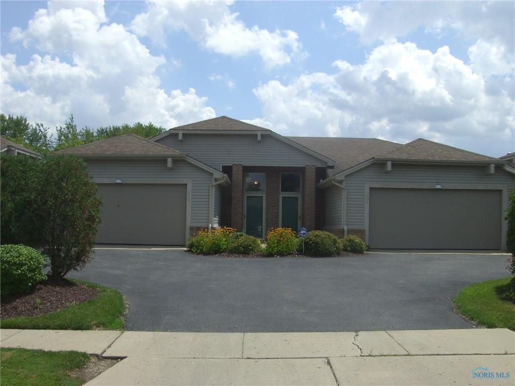 Primary Photo - 720 Hilltop Ln