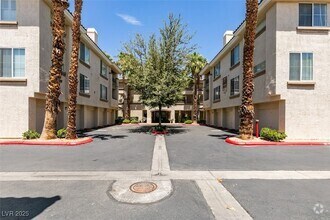 Building Photo - 7127 S Durango Dr