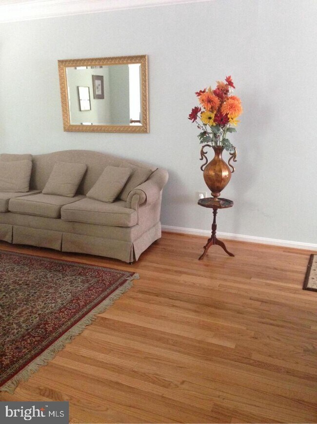 Foto del edificio - 8811 Winding Hollow Way