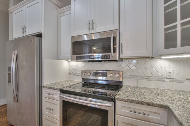 Building Photo - Great East Nashville 3BR Home