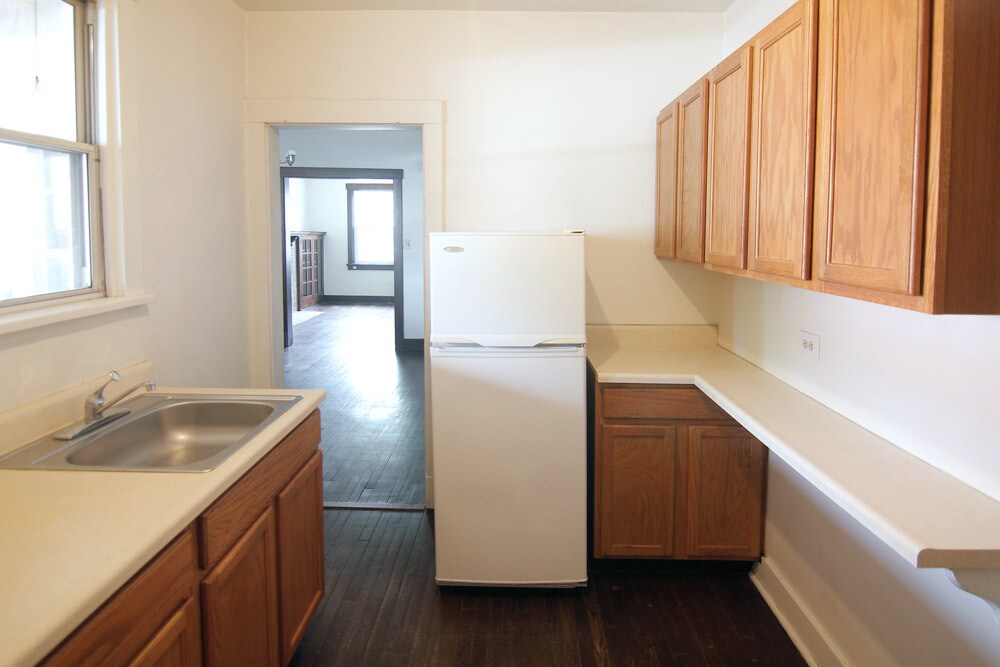 Primary Photo - 704 S Trenton Ave