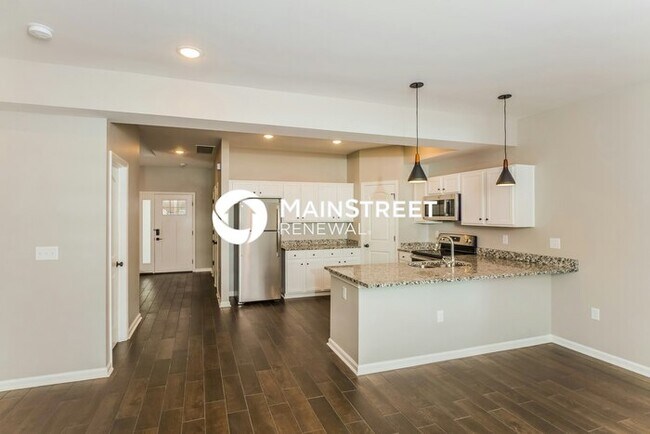 Foto del edificio - 3 Bedroom Pet-Friendly Home in Jeffersonville, IN with Main Street Renewal