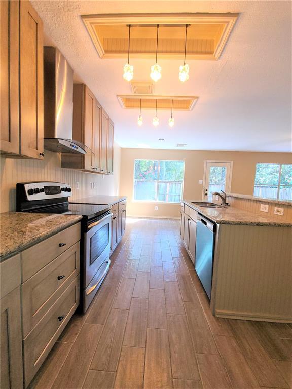 Building Photo - 138 S Walden Elms Cir