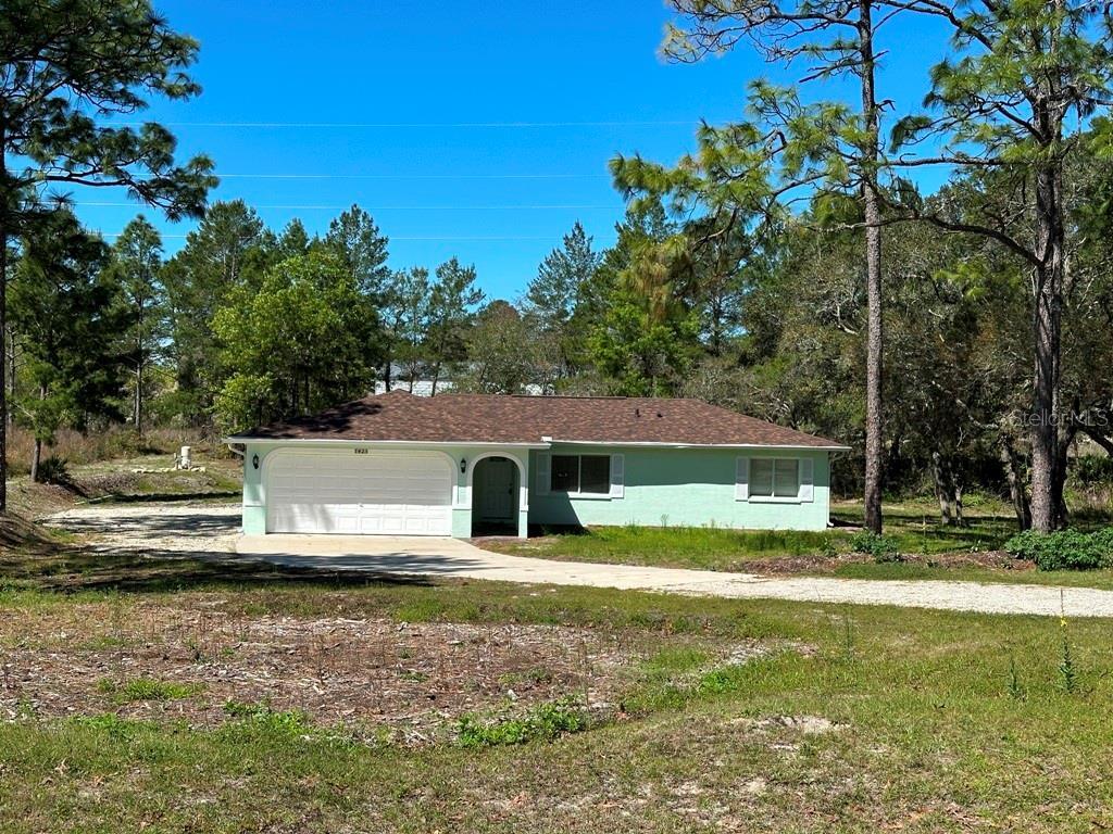Foto principal - 7425 Mandrake Rd