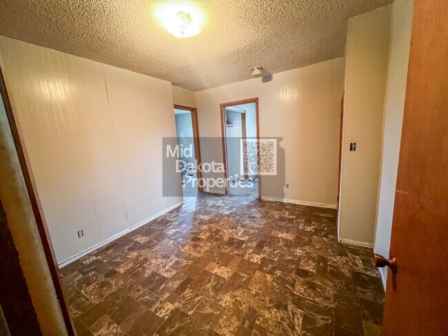 Foto del edificio - 602 E Ash St