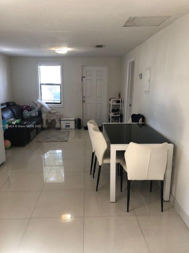 Foto del edificio - 2237 Taft St