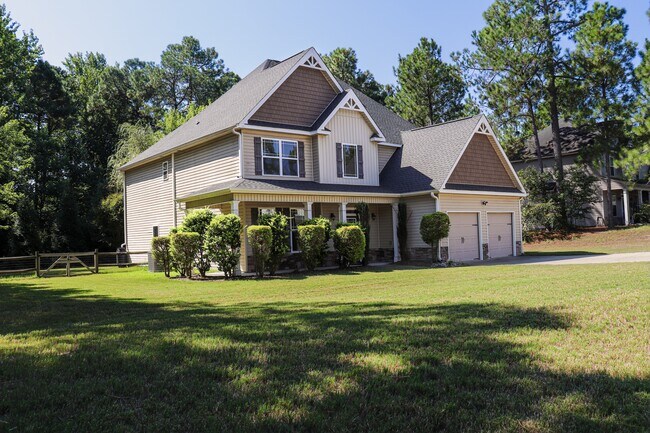 Building Photo - 1266 Coachman Way