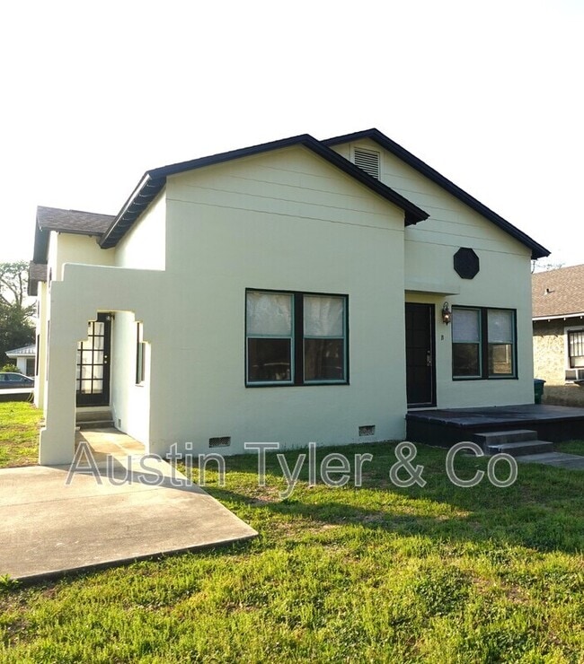 Building Photo - 4326 Wilton St