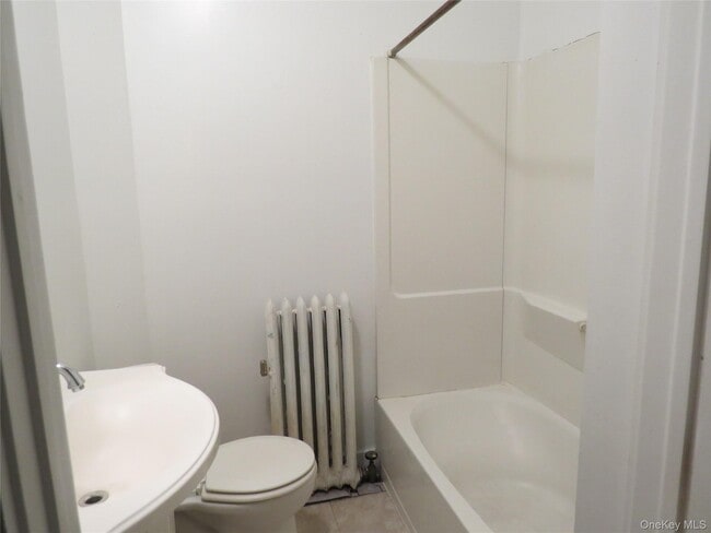 Building Photo - 100 North St