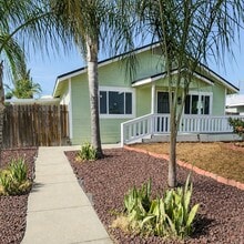 Building Photo - 835 E Nocta St