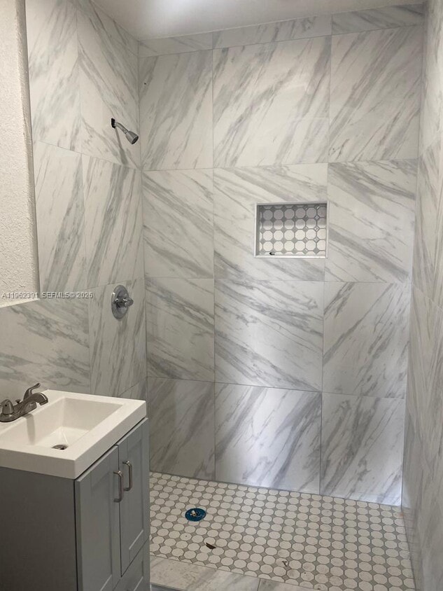 Building Photo - 10030 W Indigo St