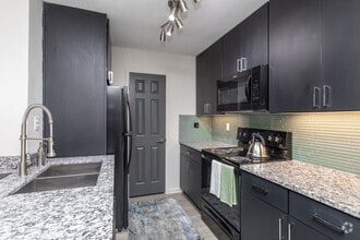 2BR, 2BA - 1230SF - Rosemont Chamblee
