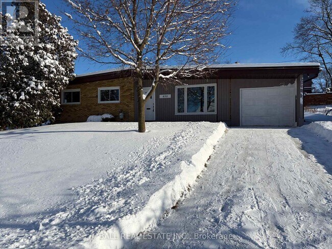 Building Photo - 450 Rosedale Ave