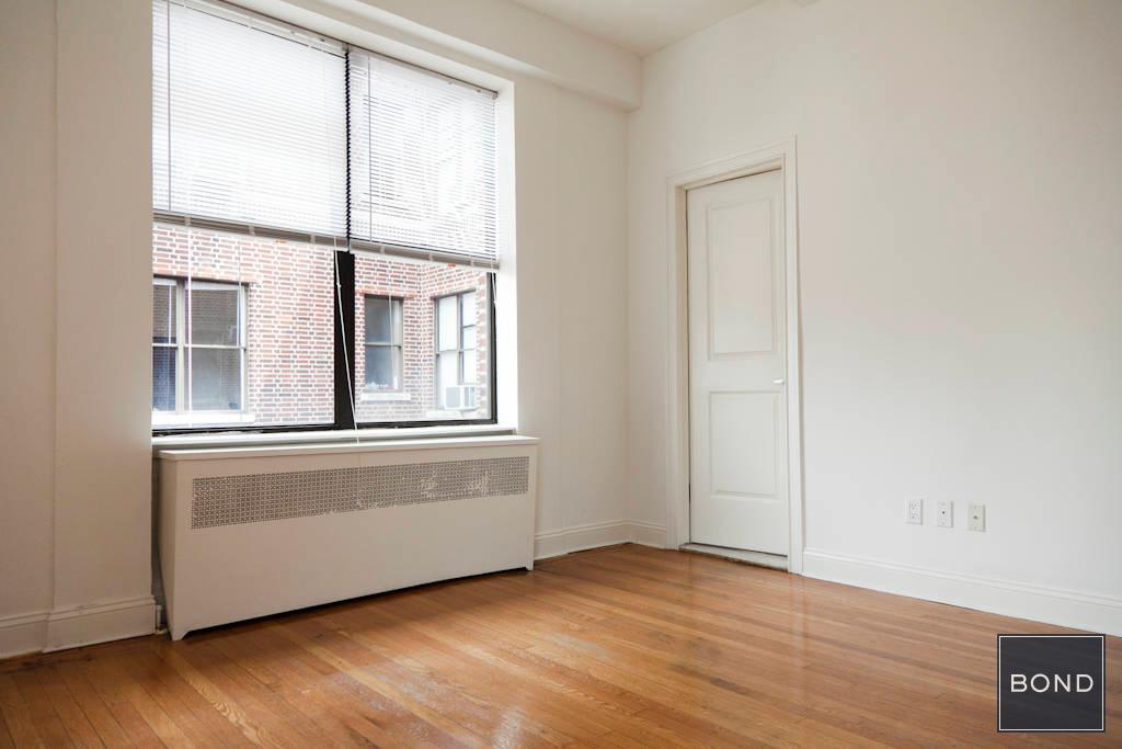 Primary Photo - 71 West St