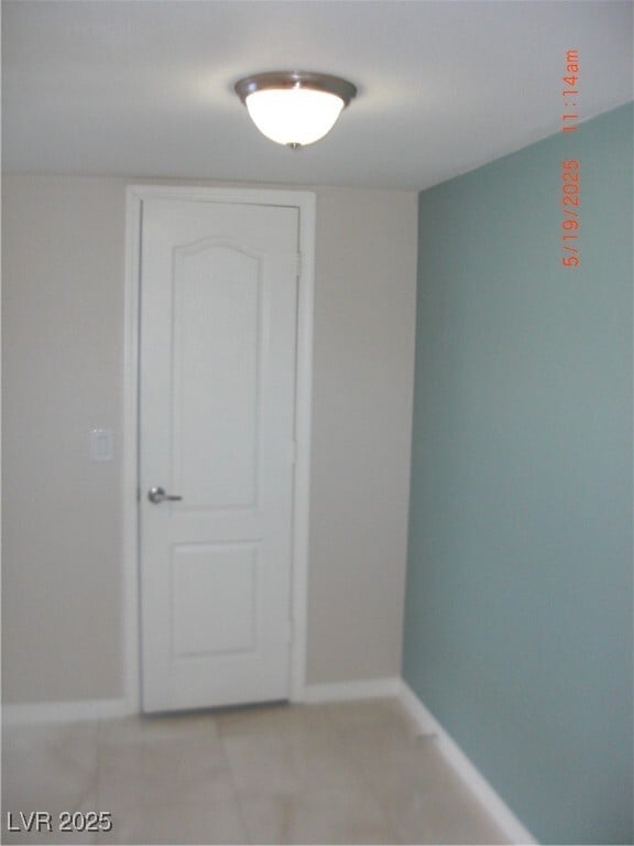 Building Photo - 2852 Loveland Dr