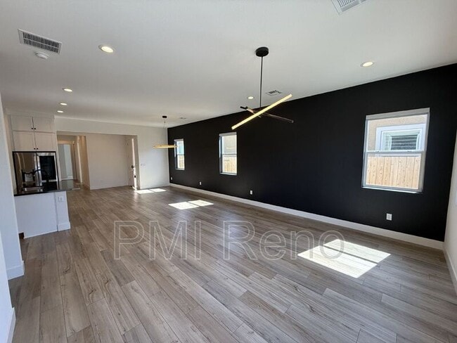 Building Photo - 7765 Navasota Dr