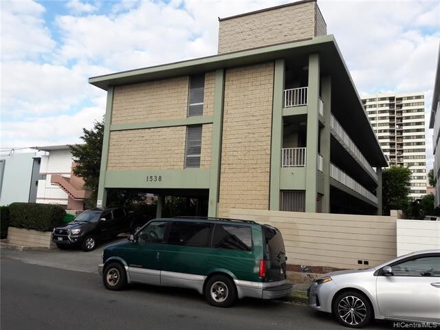 Primary Photo - 1538 Kewalo St