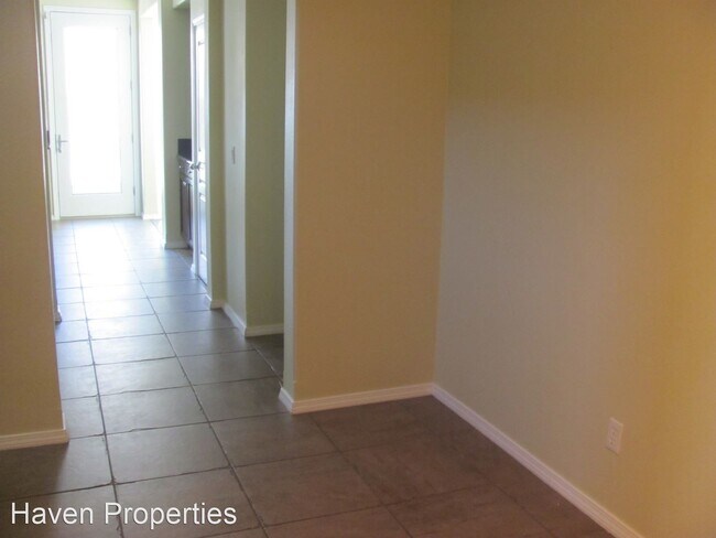 Building Photo - 4 br, 3 bath House - 9182 Sinsonte