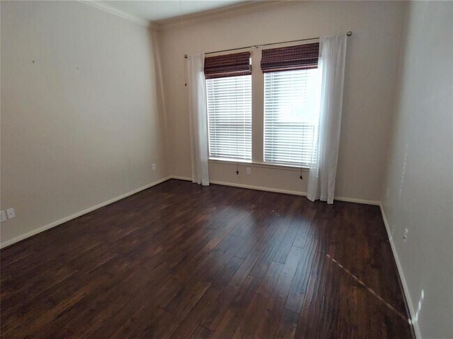 Building Photo - 3122 Crescent Oaks Park Ln