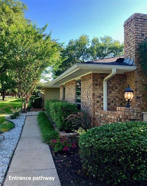Building Photo - 512 Oakcrest Ln
