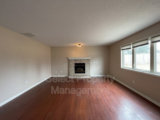 Foto del edificio - 15020 Brittwood Ct