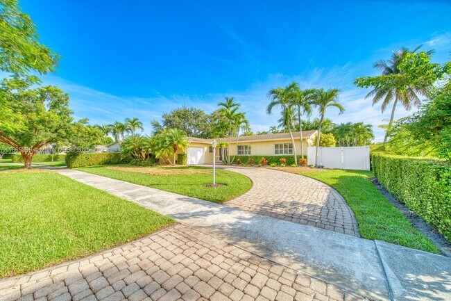 Foto del edificio - 10355 SW 97th St