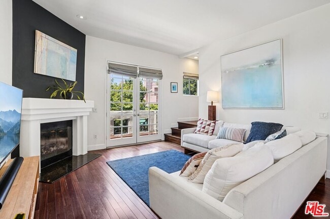 Foto del edificio - 1751 Barry Ave
