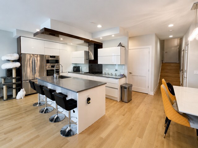 Foto del edificio - 1008 N Larrabee St